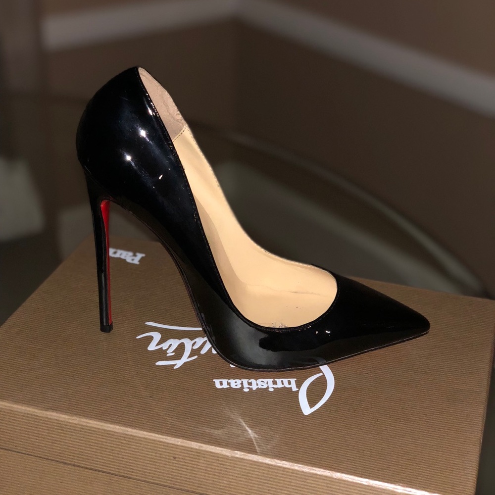 Christian Louboutin Patent leather Pumps